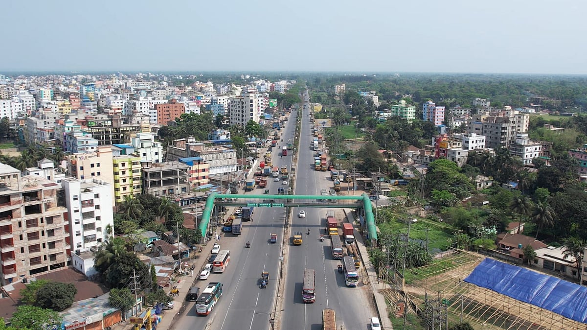 মহাসড়কের ফেনী অংশের সংস্কার, ঈদের পর বন্ধ থাকবে এক লেন