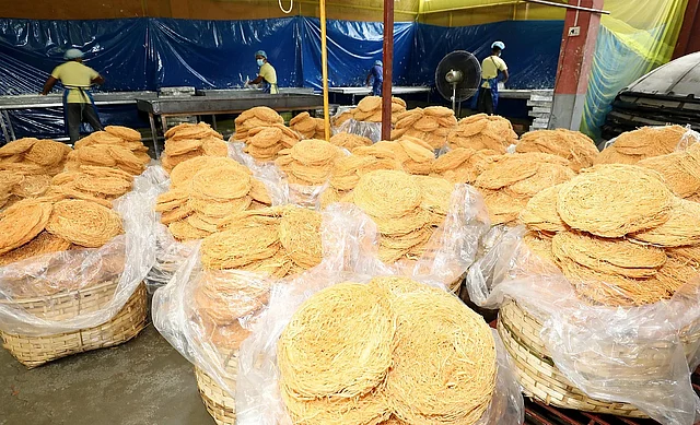 ঘিয়ে ভাজা লাচ্ছা সেমাই ভালো