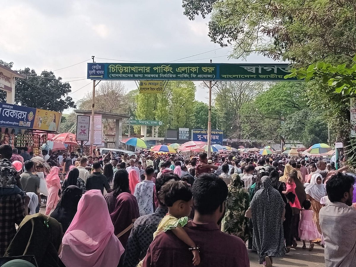 ঈদের দ্বিতীয় দিনে রাজধানীর বিনোদনকেন্দ্রগুলো লোকারণ্য