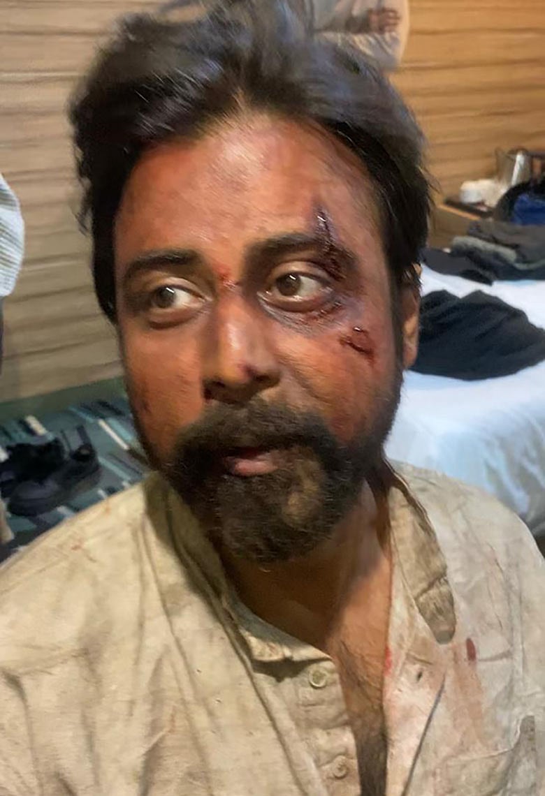 ঈদের সিনেমা ‘দম’: খোকন মোল্লা শুনিয়েছেন চরিত্রদের লুক তৈরির গল্প