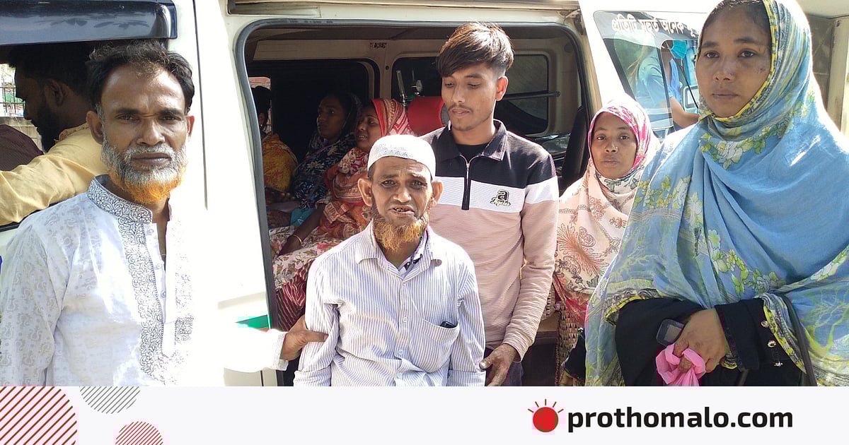 ‘দুপুরে আমার লগে ছেলেটা ভাত খাইল, রাইতে মইরা গেল’ ‘দুপুরে আমার লগে ছেলেটা ভাত খাইল, রাইতে মইরা গেল’