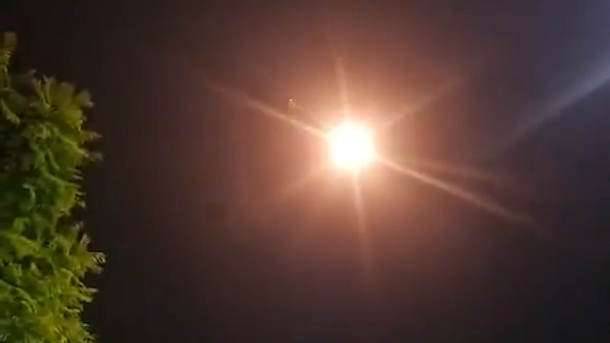 ইসরায়েলের ডিমোনা শহরে ইরানের ক্ষেপণাস্ত্র হামলা