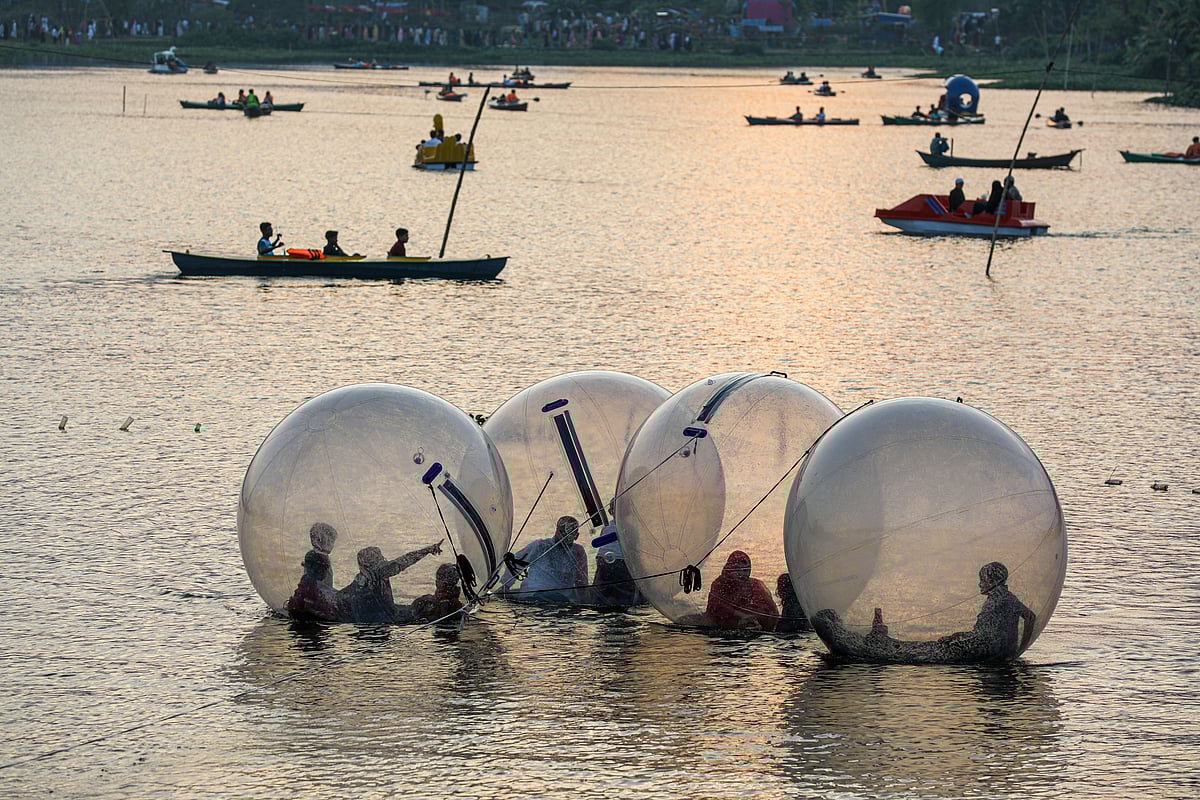 দিয়াবাড়িতে ঈদ আনন্দ