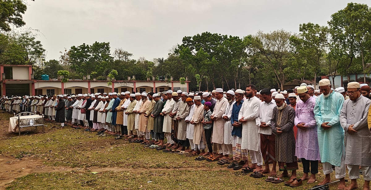 গঙ্গাঋদ্ধি জাদুঘরের কাছেই চিরনিদ্রায় শায়িত হলেন হাবিবুল্লা পাঠান