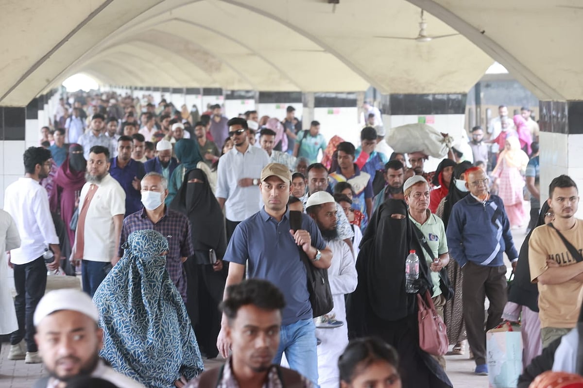 ঈদের ছুটি শেষে অফিস খুলছে কাল