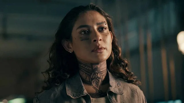 চরিত্রের প্রয়োজনেই নানা উপাদান যোগ করা হয়েছে মেহজাবিনের এই লুকে