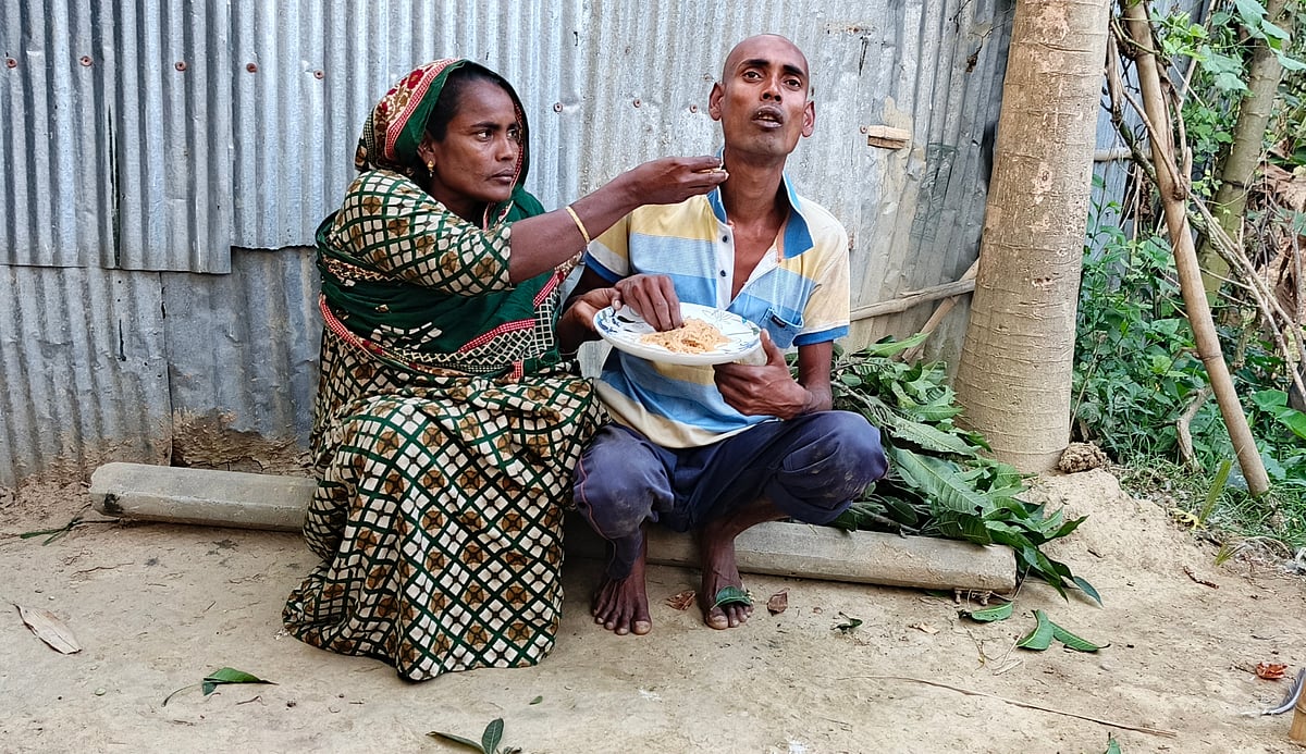 হারানো ছেলেকে ফিরে পেয়ে আলেয়া বেওয়ার ঘরে ঈদের আনন্দ