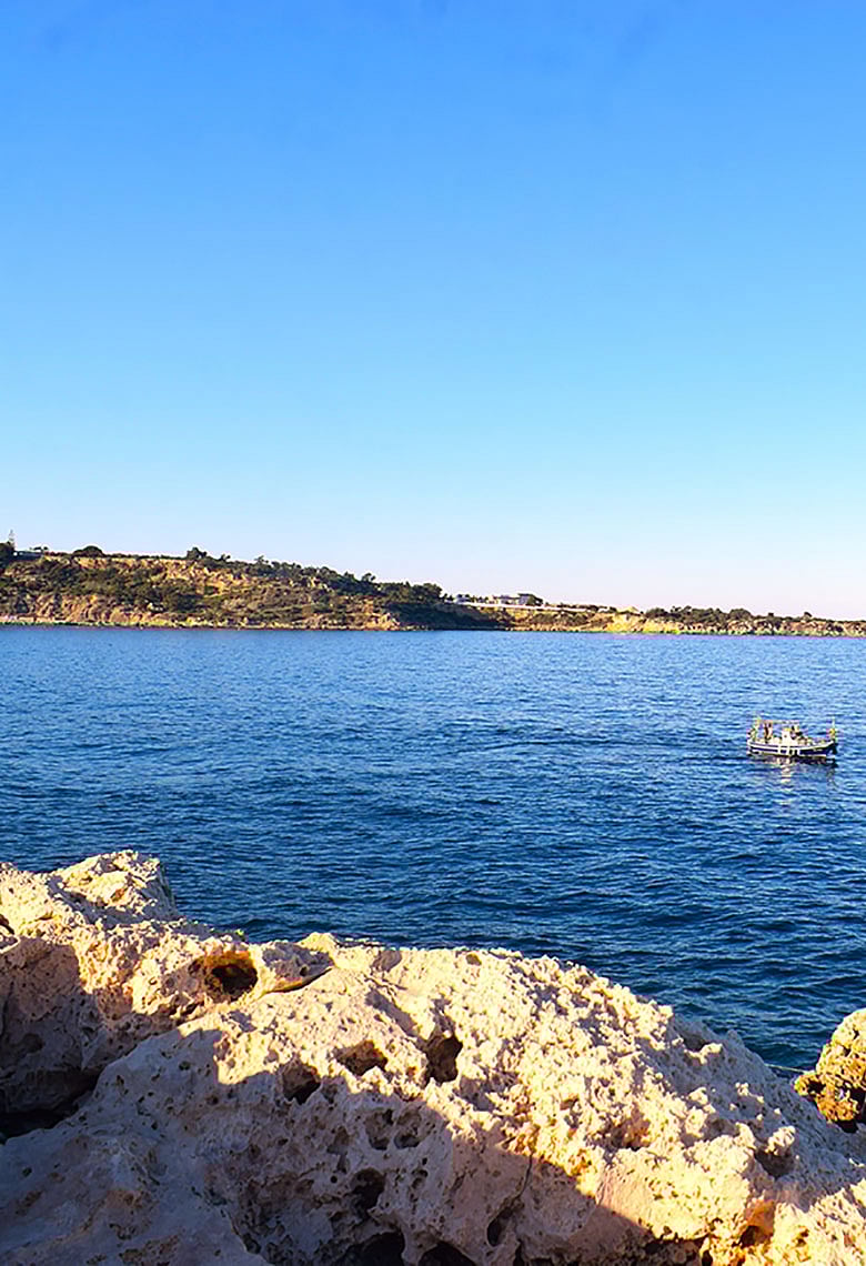ভূমধ্যসাগরের কোলে লুকানো লারনাকা
