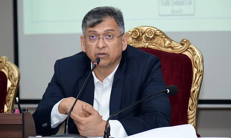 জুলাই যোদ্ধাদের দায়মুক্তি দেওয়ার অধ্যাদেশ গ্রহণ করবে সরকারি দল: স্বরাষ্ট্রমন্ত্রী