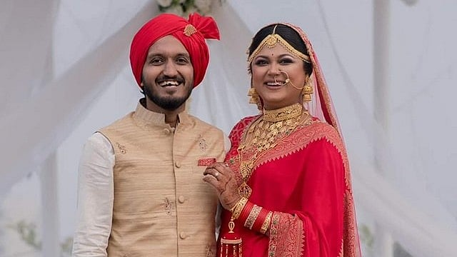 ভাঙল অভিনেত্রী মৌসুমীর সংসার, বিবাহবহিভূত সম্পর্কের অভিযোগে যা বললেন স্বামী