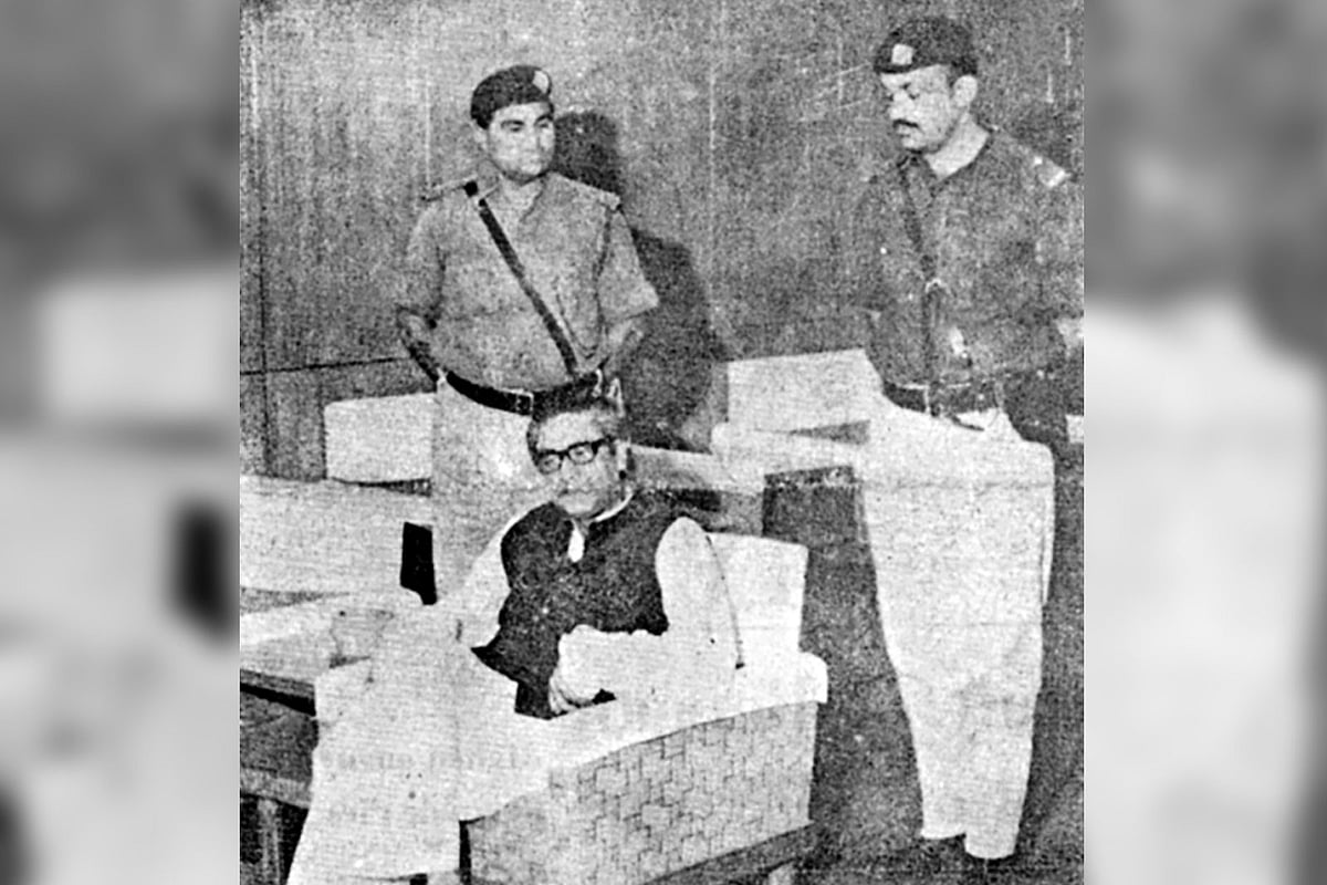 ২৫ মার্চের গণহত্যা, স্বাধীনতার ঘোষণা এবং মুক্তিযুদ্ধের সূচনা