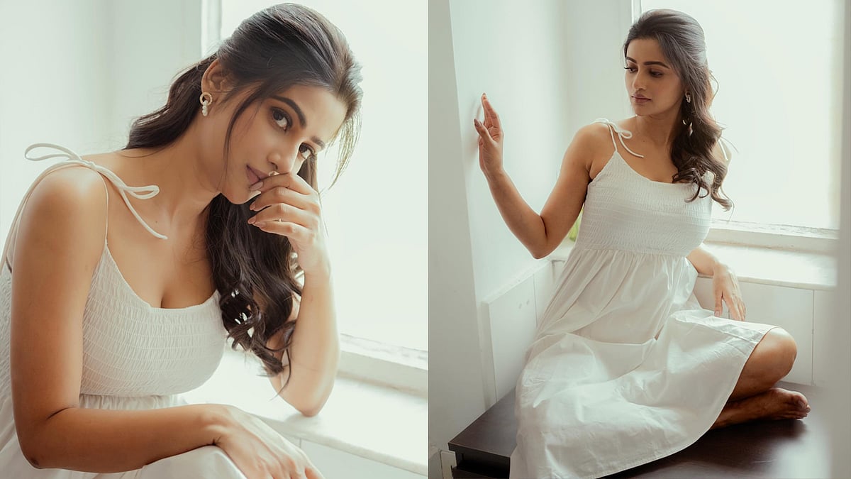 হোয়াইট এঞ্জেল লুকে মোহময়ী উষসী