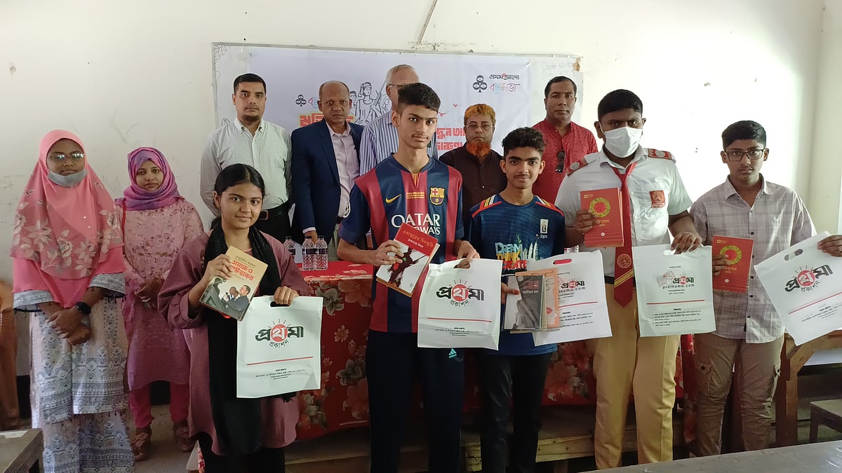 বর্তমান প্রজন্মকে মুক্তিযুদ্ধের সঠিক ইতিহাস জানতে হবে