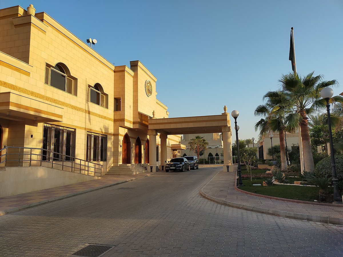 সৌদিতে ভিসার মেয়াদ শেষ হওয়া বাংলাদেশিদের জরিমানা ছাড়াই দেশে ফেরার সুযোগ