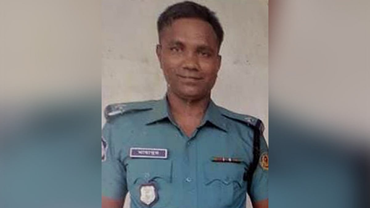 আদালতে আসামি হস্তান্তর শেষে ফেরার পথে দুর্ঘটনা, আহত পুলিশ সদস্যের মৃত্যু