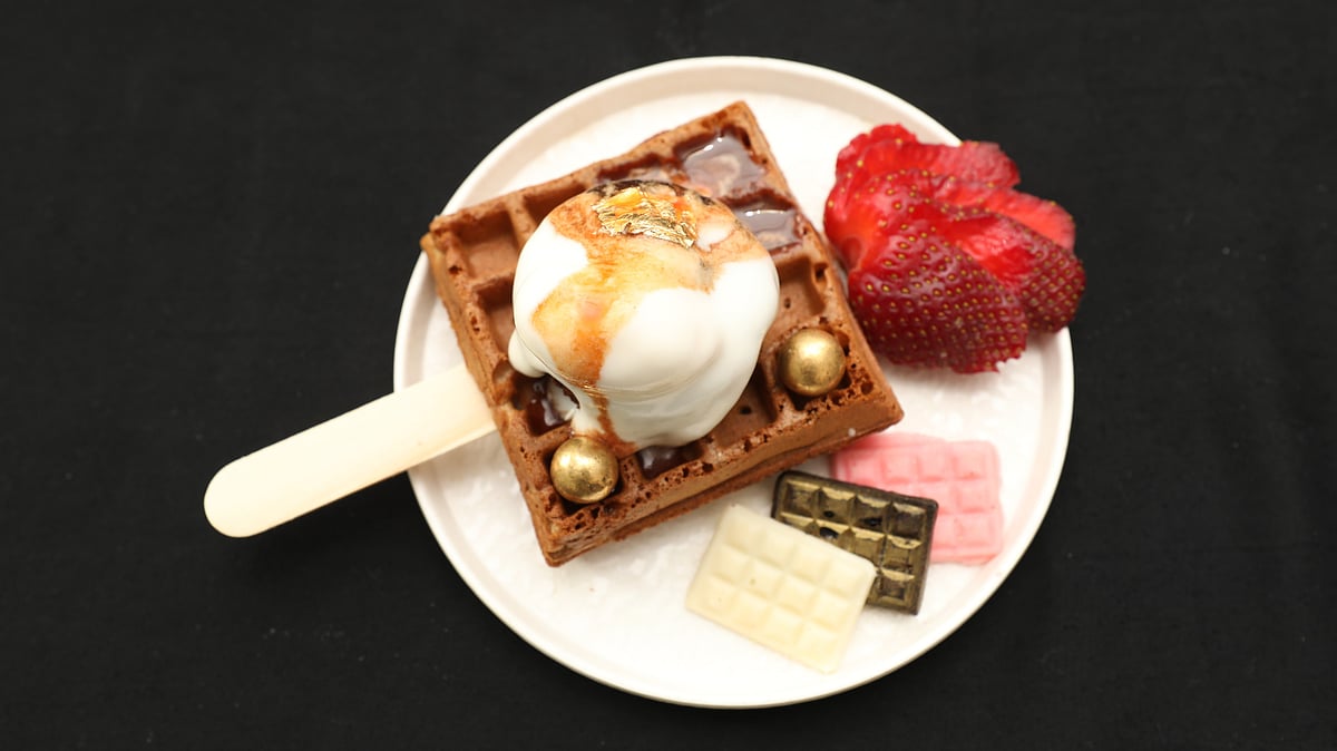 স্ট্রবেরি চিজকেক ওয়াফল বানাবেন যেভাবে