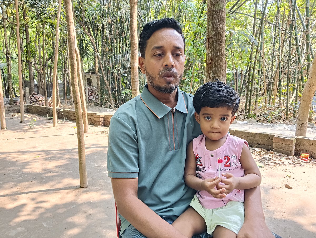 ছোট্ট রাইসা এখনো মাকে খুঁজছে, না পেয়ে কাঁদছে