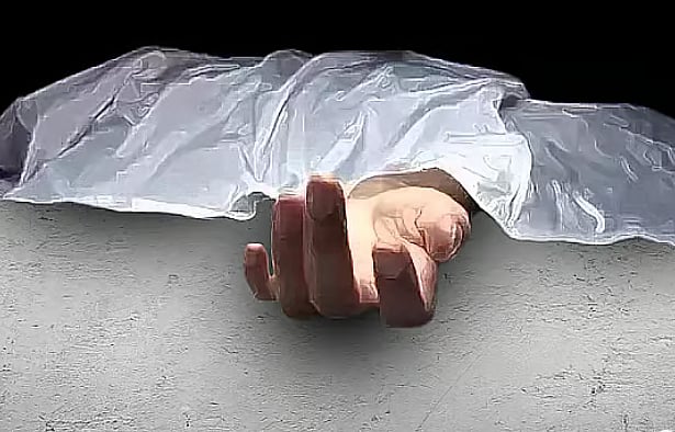 ফরিদপুরে পুকুরে ভাসছিল তরুণের অর্ধগলিত লাশ