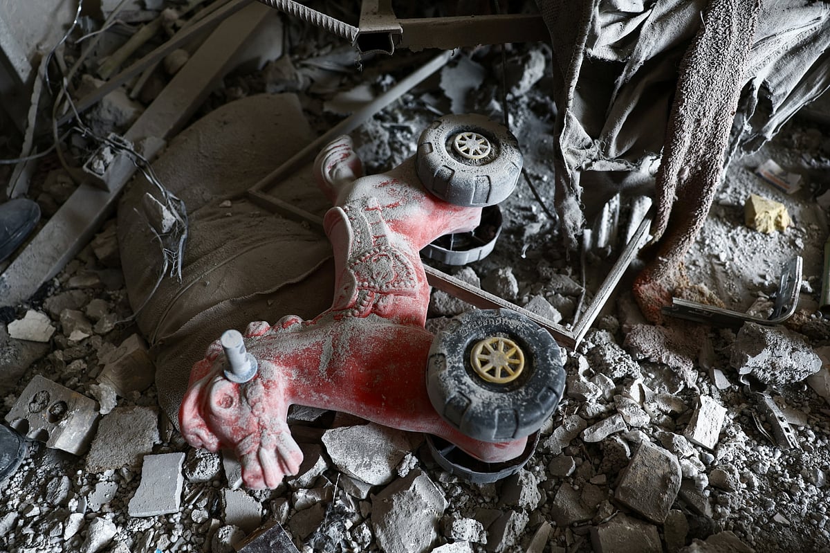 সৌদি আরবে বিমানঘাঁটিতে ক্ষেপণাস্ত্র হামলায় ১২ মার্কিন সেনা আহত