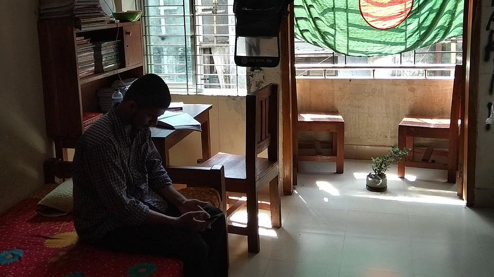 আপনারও কি ঢাকায় পা রাখার অভিজ্ঞতা একই রকম