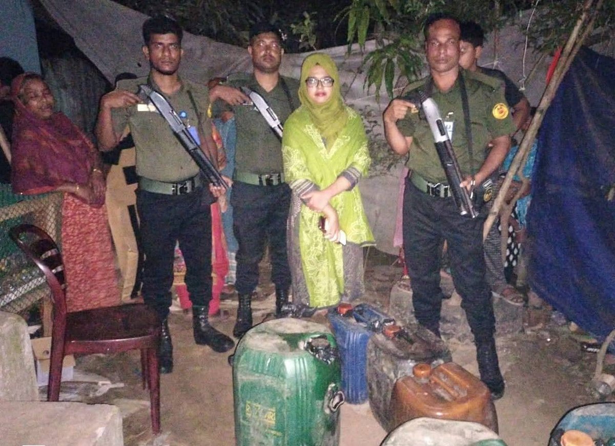 জ্বালানি তেল মজুত করা হচ্ছে বাড়িতে, দোকানে ও গোয়ালঘরে