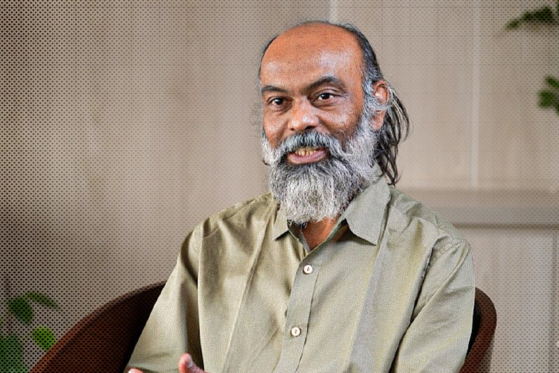 ‘ক্লাস থ্রিতে থাকতে প্রথম মঞ্চে উঠি’