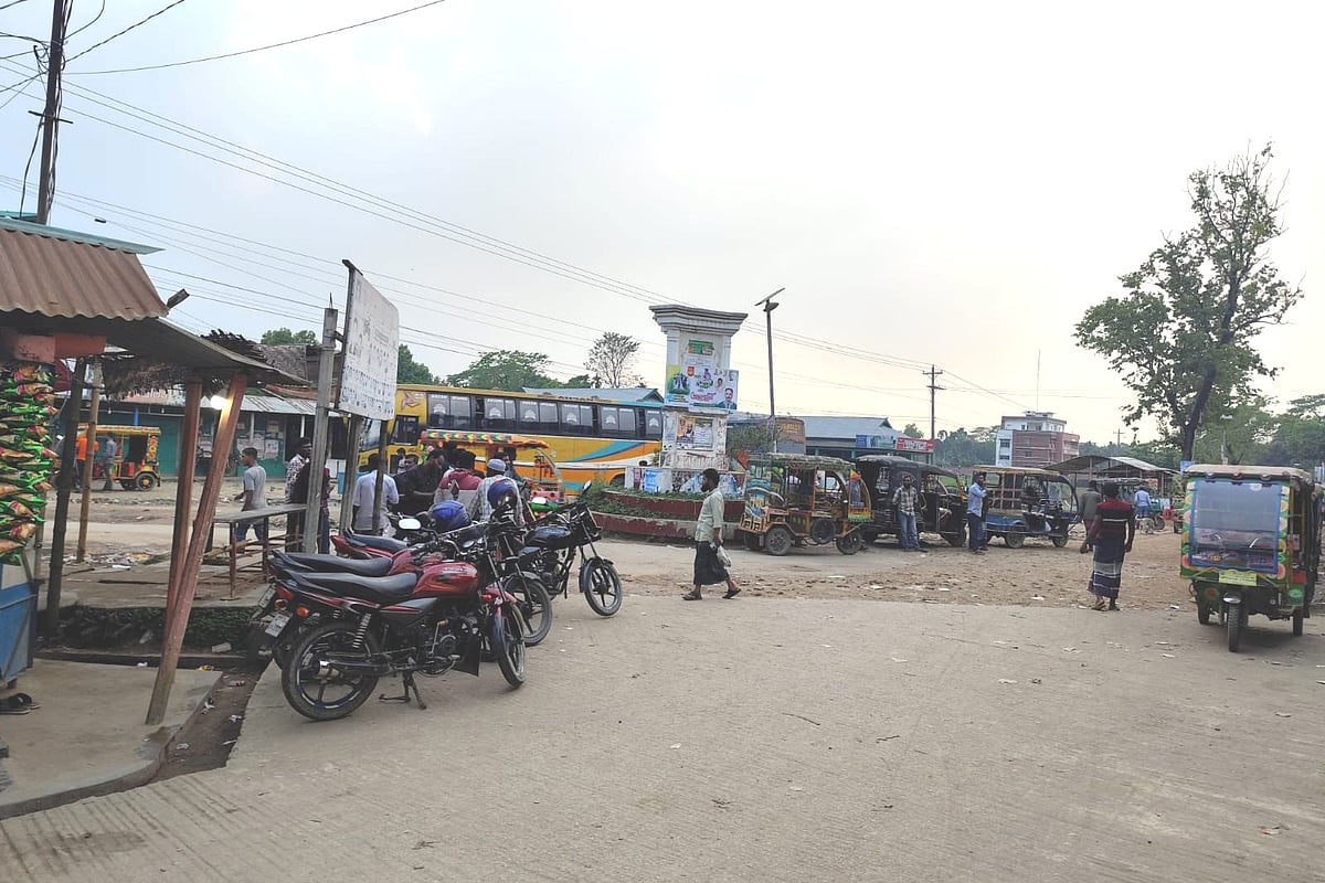 ভাড়ায় চালিত মোটরসাইকেলচালকদের দুর্ভোগ