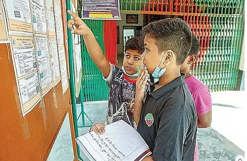 বাচ্চাদের ভর্তিতে পরীক্ষা, উপাচার্য ‘ভর্তিতে’ নেই!