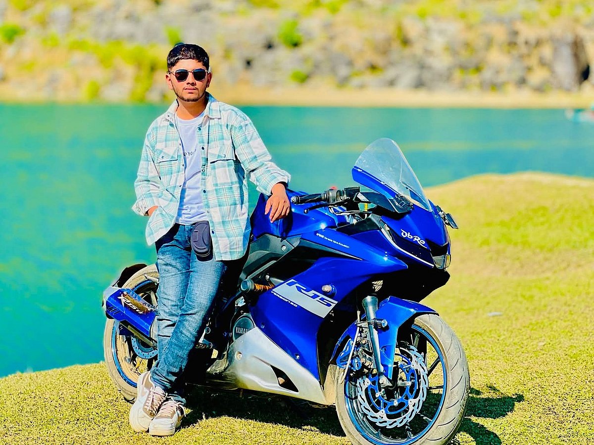 ‘এক গ্লাস পানি তুলে খেতে হয়নি, সেই আমি প্রবাসে কী করছি’