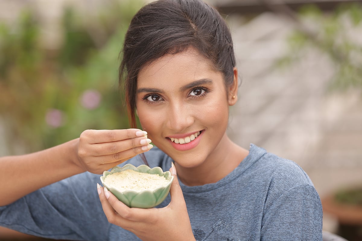 ঘরোয়া পদ্ধতিতে ত্বক এক্সফোলিয়েট করার ৩টি সহজ উপায়