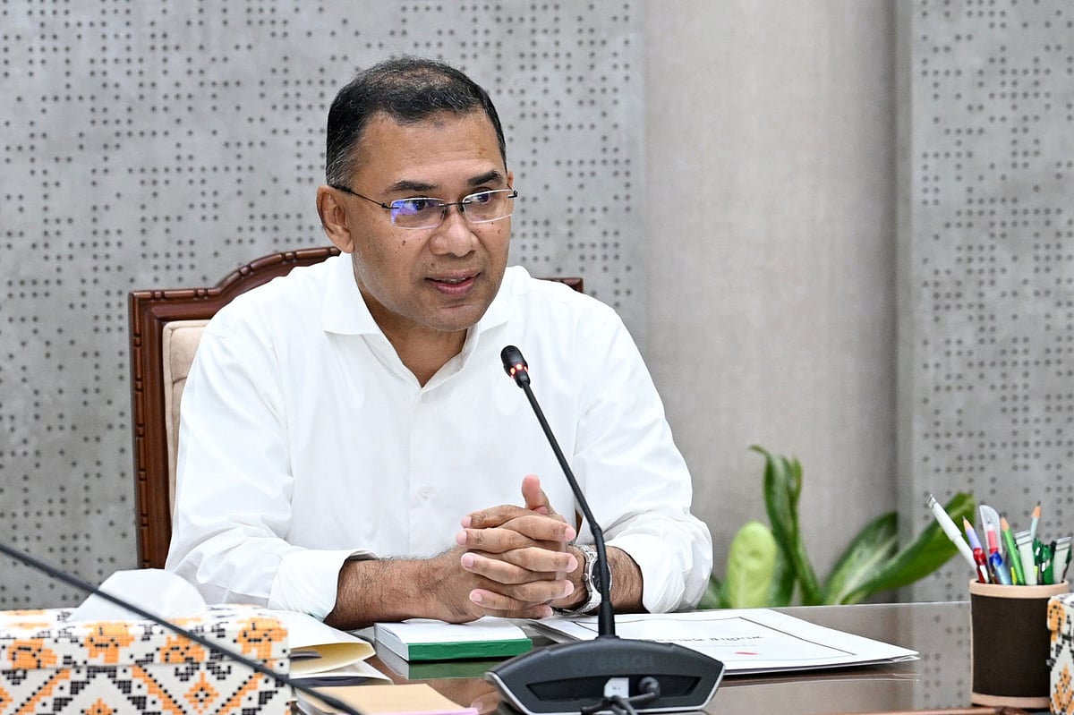 স্কুল চলাকালীন যানজট নিরসনে শিক্ষামন্ত্রীকে বিকল্প খুঁজতে বললেন প্রধানমন্ত্রী