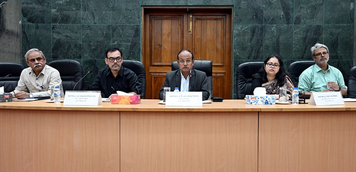 ছবি: জনসংযোগ দপ্তরের সৌজন্যে।  