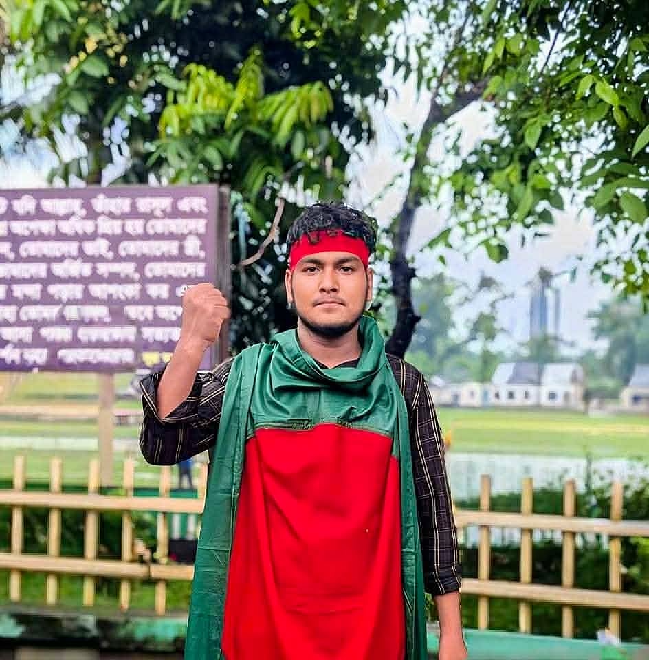 ‘গণভোটের রায় বাস্তবায়ন করুন’—ফেসবুকে পোস্ট দিয়ে ছাত্রদল নেতা বহিষ্কার