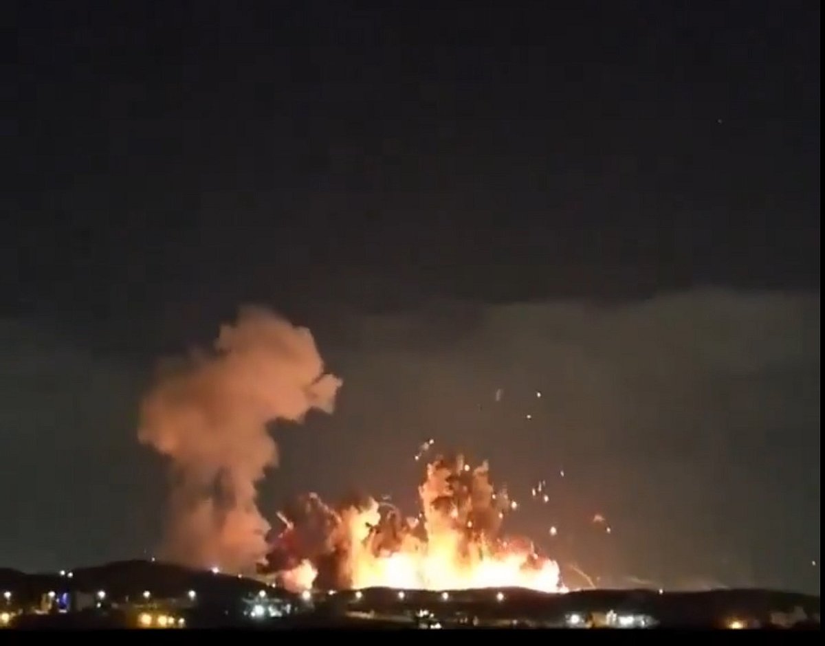 ইসফাহানে গোলাবারুদের গুদামে ২,০০০ পাউন্ডের ‘বাংকার বাস্টার’ বোমা ফেলল যুক্তরাষ্ট্র