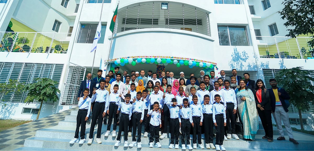 শিক্ষার্থী থেকে উদ্যোক্তা: বদলে যাওয়ার এক জাদুকরি ‘ড্যাফোডিল মডেল’