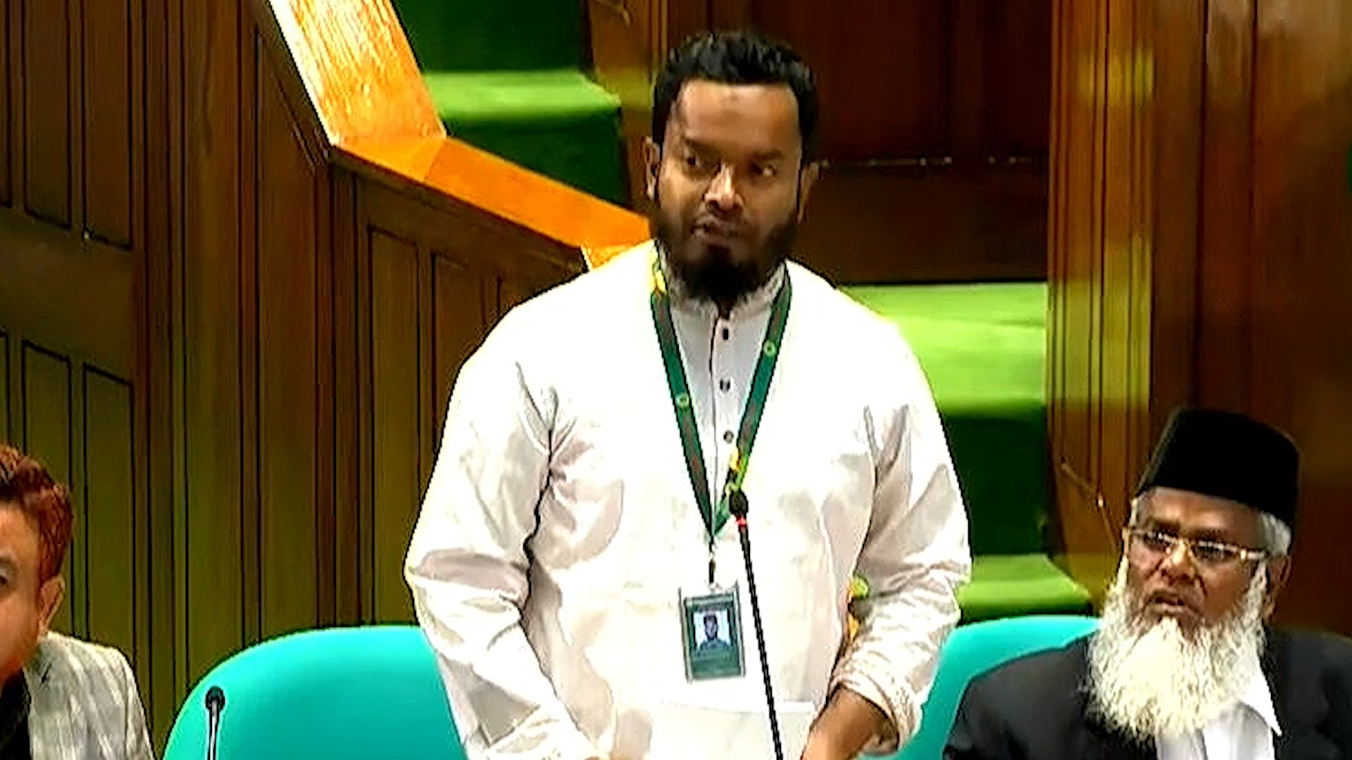 মুক্তিযোদ্ধাদের সুদমুক্ত ঋণ দেওয়া হবে কি না, সংসদে প্রশ্ন আতাউর রহমানের