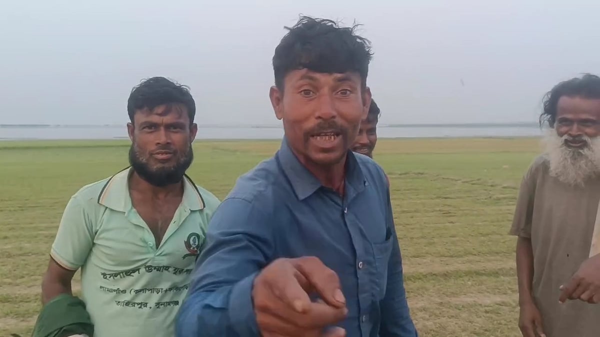 প্রথম ভিডিওতে এমপিকে কটূক্তি, আরেকটিতে হাত জোড় করে ক্ষমাপ্রার্থনা