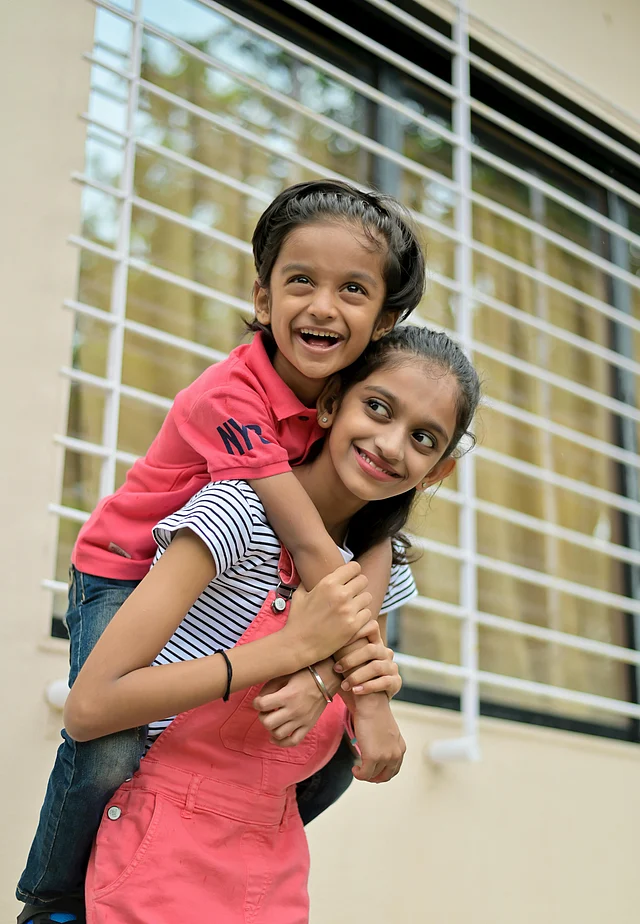 ভুলে না যাই আমাদের জীবনে তারা কতটা আনন্দে ভরিয়ে দিয়েছিল বা দেয়