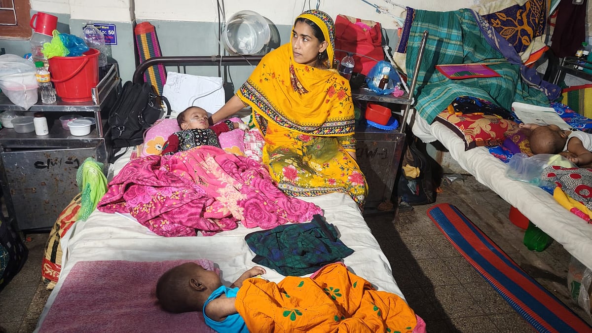 বরিশালে নতুন করে ১১ শিশুর হাম শনাক্ত, উপসর্গ নিয়ে হাসপাতালে ৭৭ জন