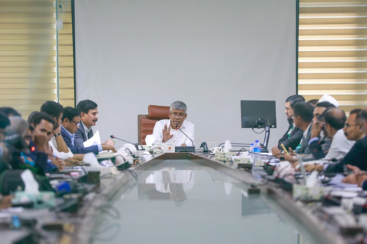 শেয়ারবাজারে এসএমইর জন্য কর অবকাশ সুবিধা দাবি, আয়করে ছাড় চায় ব্যাংক