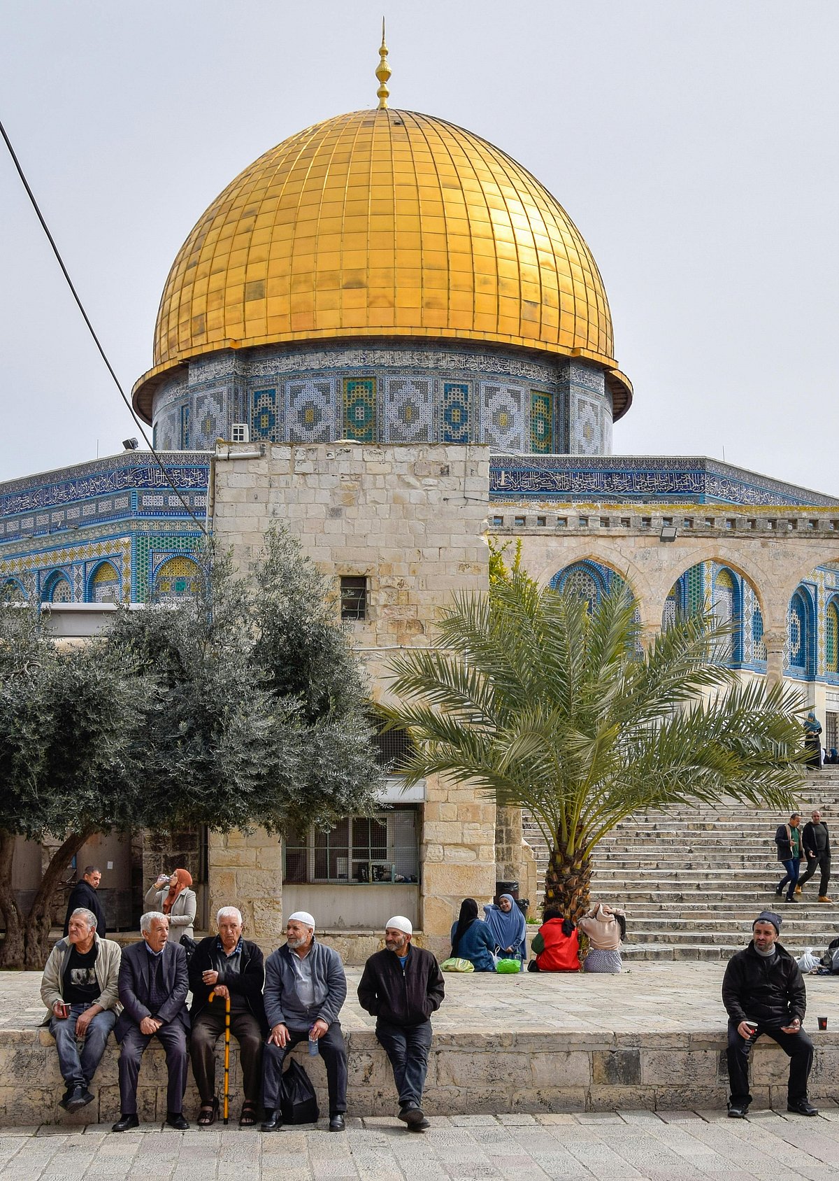 প্রশংসা যখন ক্ষতির কারণ