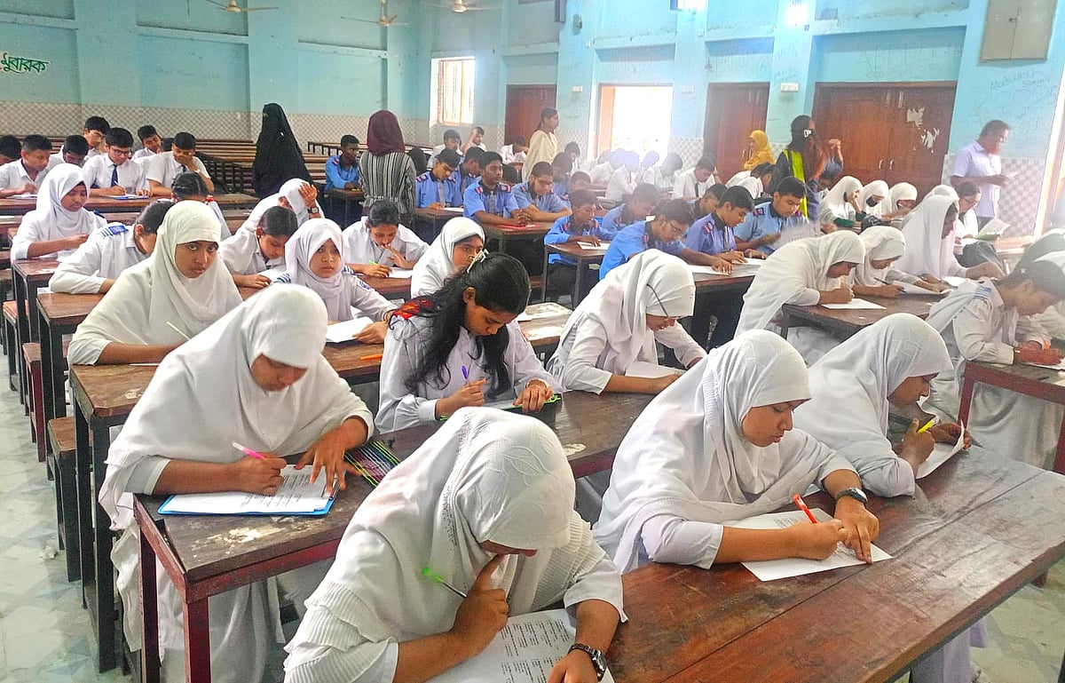 চুয়াডাঙ্গায় অনুষ্ঠিত হলো ‘বন্ধুসভা মুক্তিযুদ্ধ অলিম্পিয়াড ২০২৬’ প্রতিযোগিতা