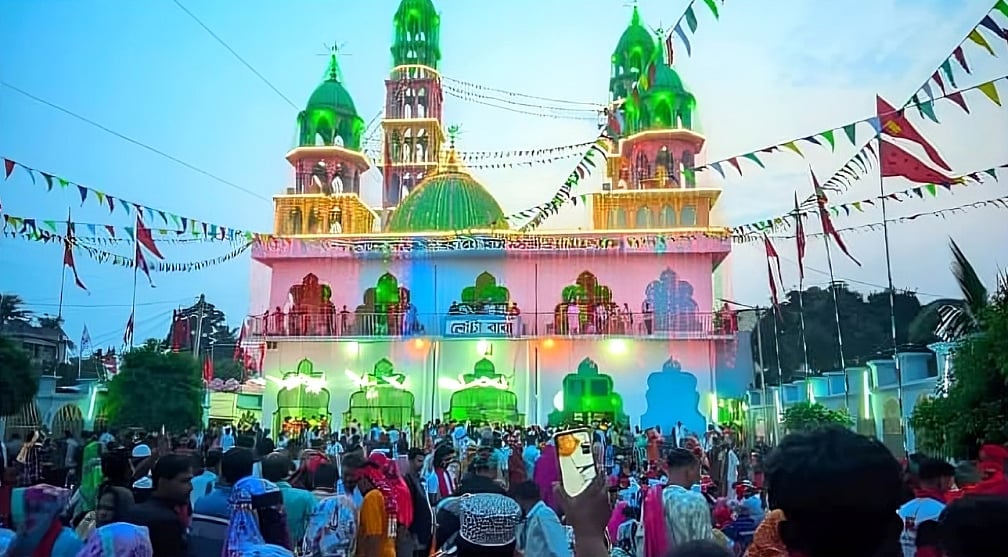 মতলব উত্তরে ‘লেংটার মেলা’ বন্ধ, মাদক সেবন ও অসামাজিক কার্যকলাপের অভিযোগ