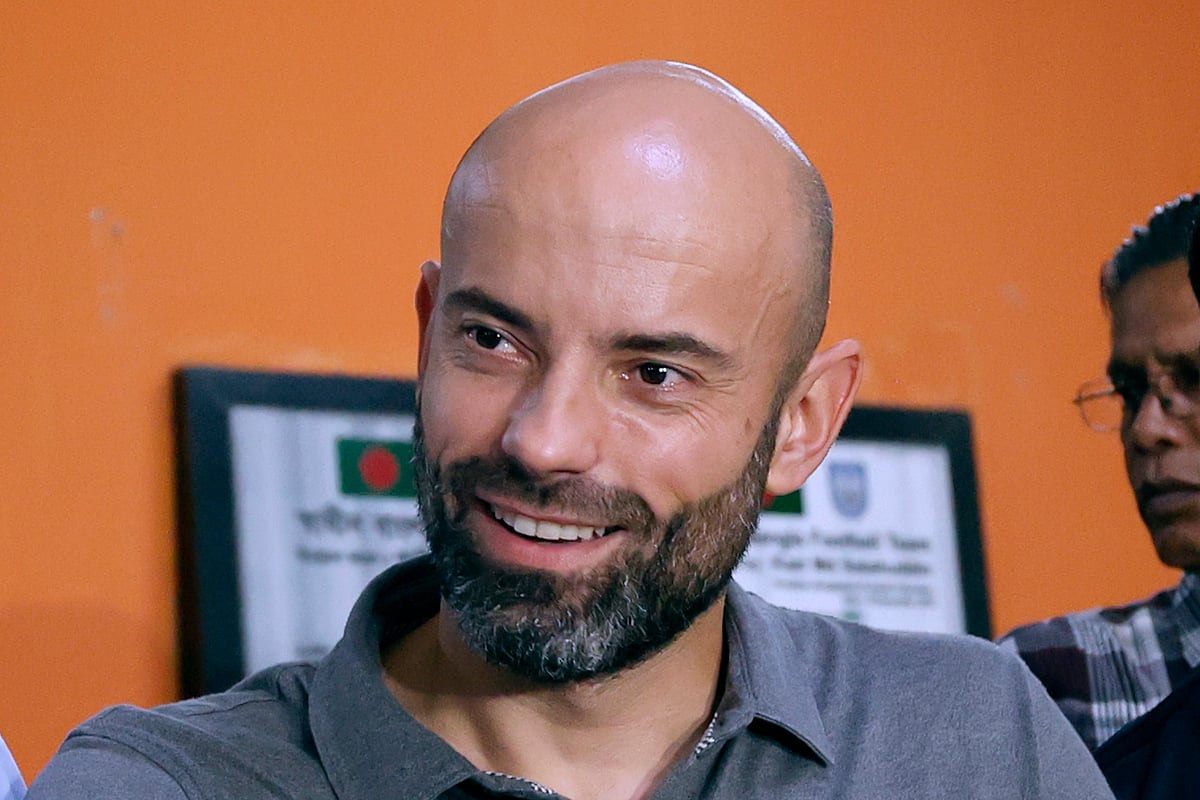 কাবরেরাই থাকছেন, না নতুন কেউ