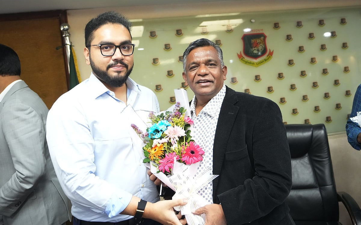 বিসিবির আরও এক পরিচালকের পদত্যাগ