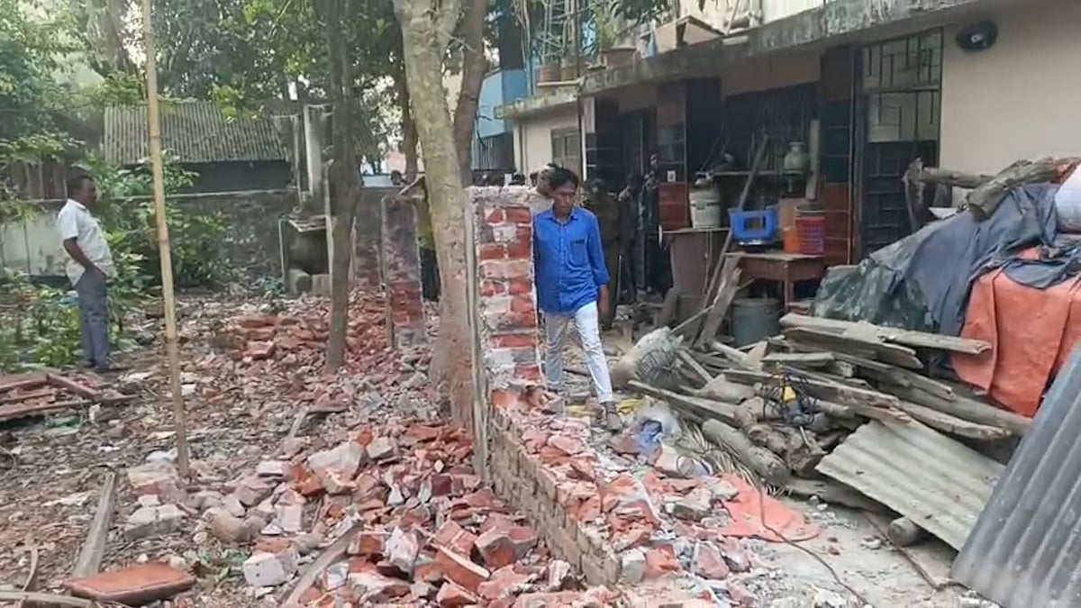 বিএনপি নেতার বাড়িতে ভাঙচুর, পুলিশ ও সাংবাদিকের ওপর হামলার অভিযোগ