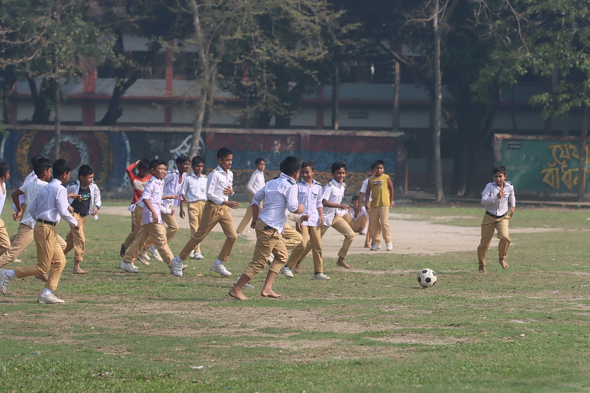 একঝলক (২ এপ্রিল ২০২৬)