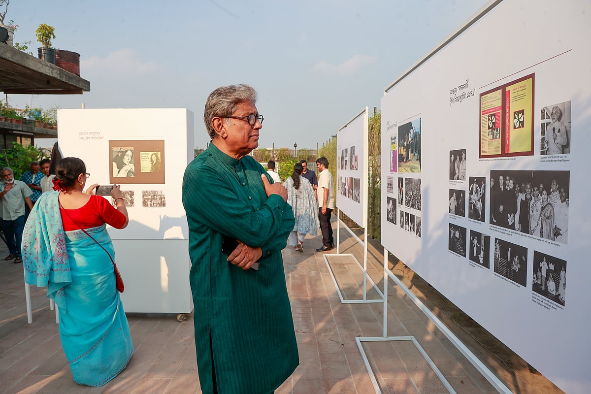মুক্তিযুদ্ধে বিদেশি বন্ধুদের সহায়তার নিদর্শনের প্রদর্শনী