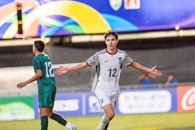 ১.৭৮ মিটার লম্বা এই ফুটবলার