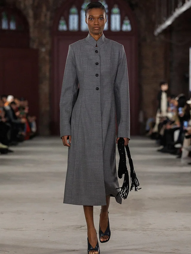 ভাবাচ্ছে এমন সৃজনশীলতা